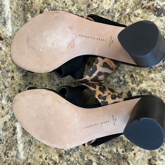 NWOB Veronica Beard Zuri Toe Ring Leopard Black Suede Sandals Heels Size 7M - Picture 8 of 13